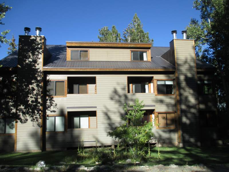 Mammoth Lakes condominiums for sale in San Sierra